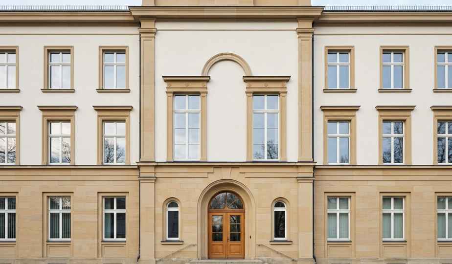 Öffentliche Hand – repräsentatives Verwaltungsgebäude